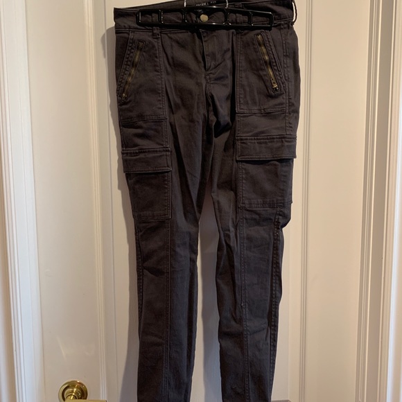 Khakis by Gap Cargo Pants NWOT - Picture 3 of 4